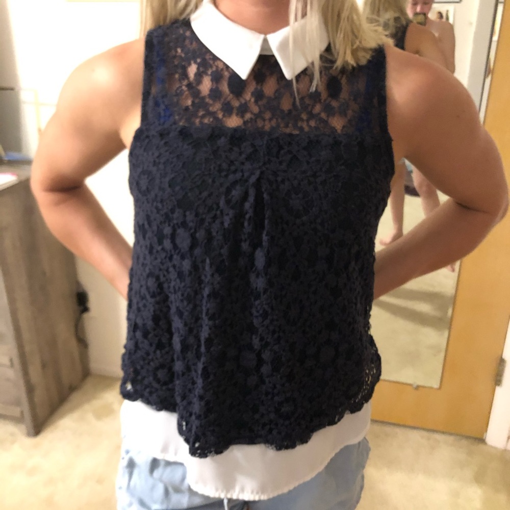 Sleeveless Peter Pan Collard Top